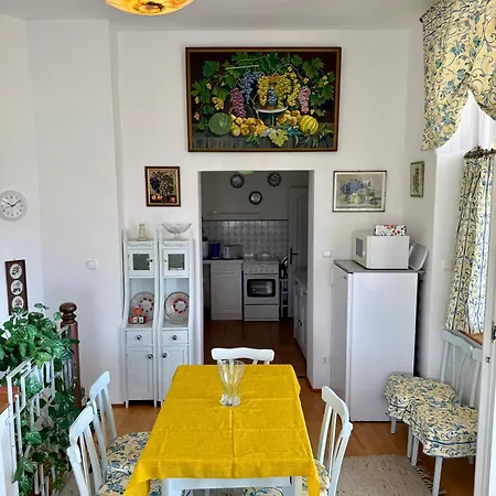 Eklektikus 79 Holiday home *